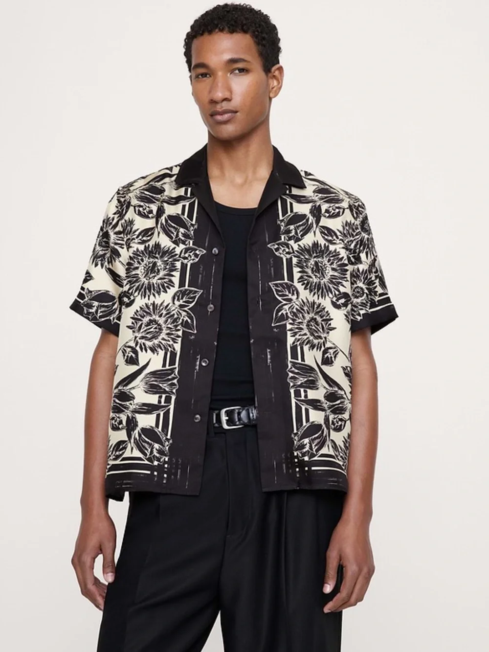 BANANA REPUBLIC STANDARD-FIT SILK RESORT SHIRT